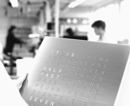 QLOCKTWO STAAL RVS - Afbeelding 5