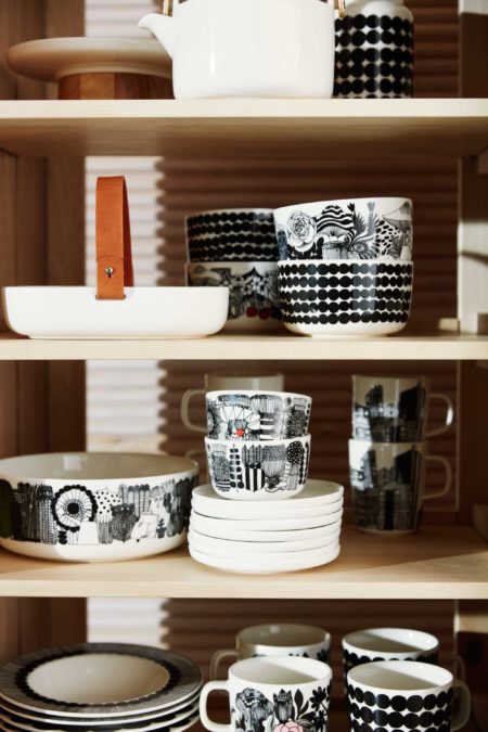 Marimekko Oiva Siirtolapuutarha Bord Met Räsymatto Motief 15x12 cm - Afbeelding 2