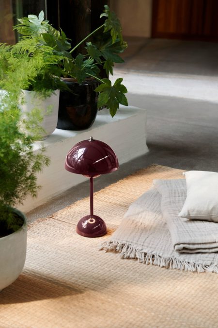 FLOWERPOT OPLAADBAAR TAFELLAMP VP9 DARK PLUM - Afbeelding 6