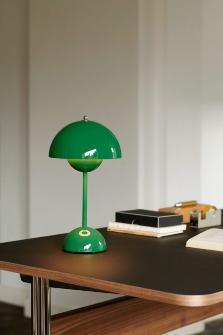 FLOWERPOT OPLAADBAAR TAFELLAMP VP9 SIGNAL GREEN - Afbeelding 2
